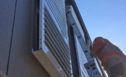Fixed Aluminium Louvre Screen with Operable Blades 1